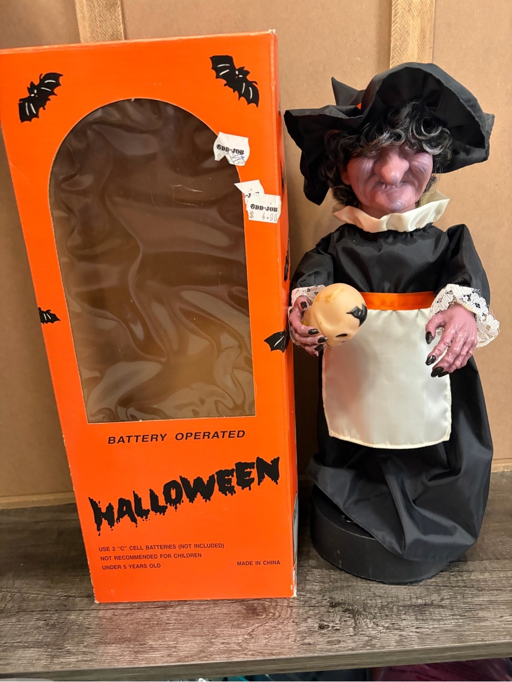 VTG Animated Halloween Witch Figure 16” Lights Up Moves Creepy Sound w/ box
